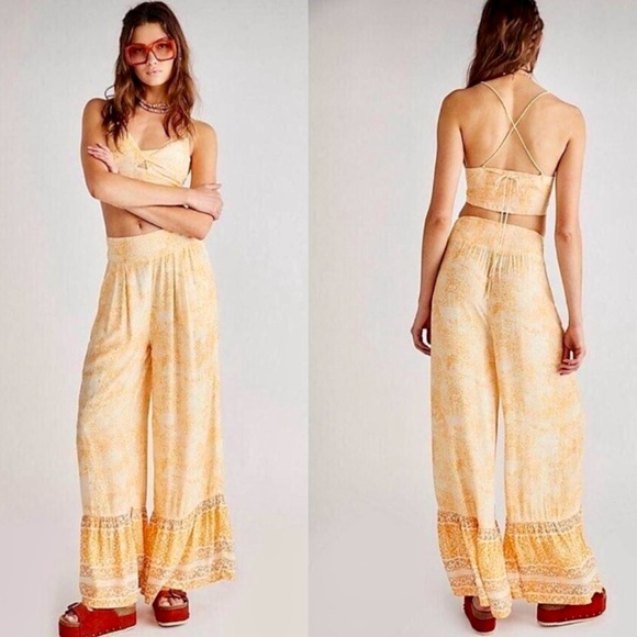 Free People Pants - Free People Vanessa high rise wide leg pants and top set in gold only size small